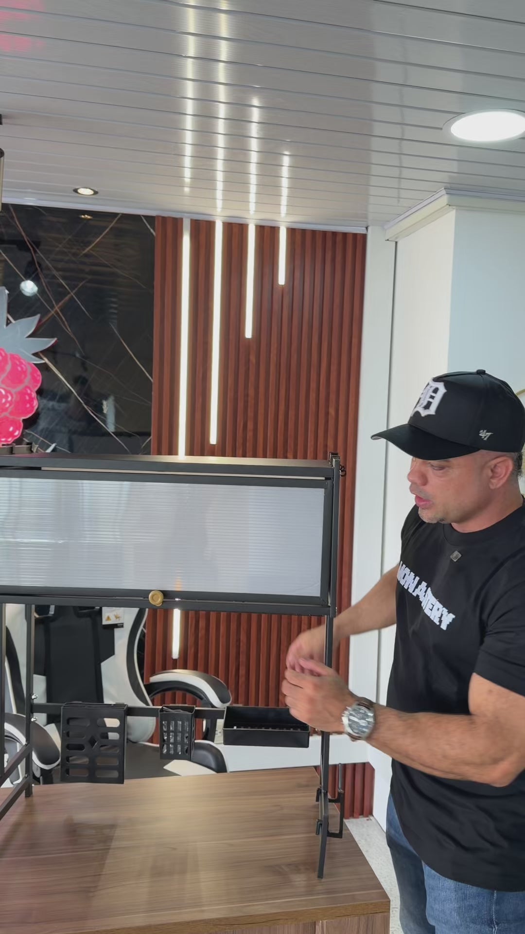 Organizador y Escurridor de Platos con Tapa en Acero Inoxidable